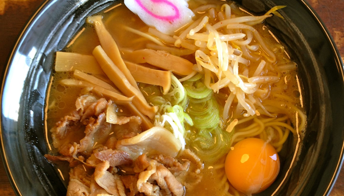 あわりょうごくや　とくしまらーめん