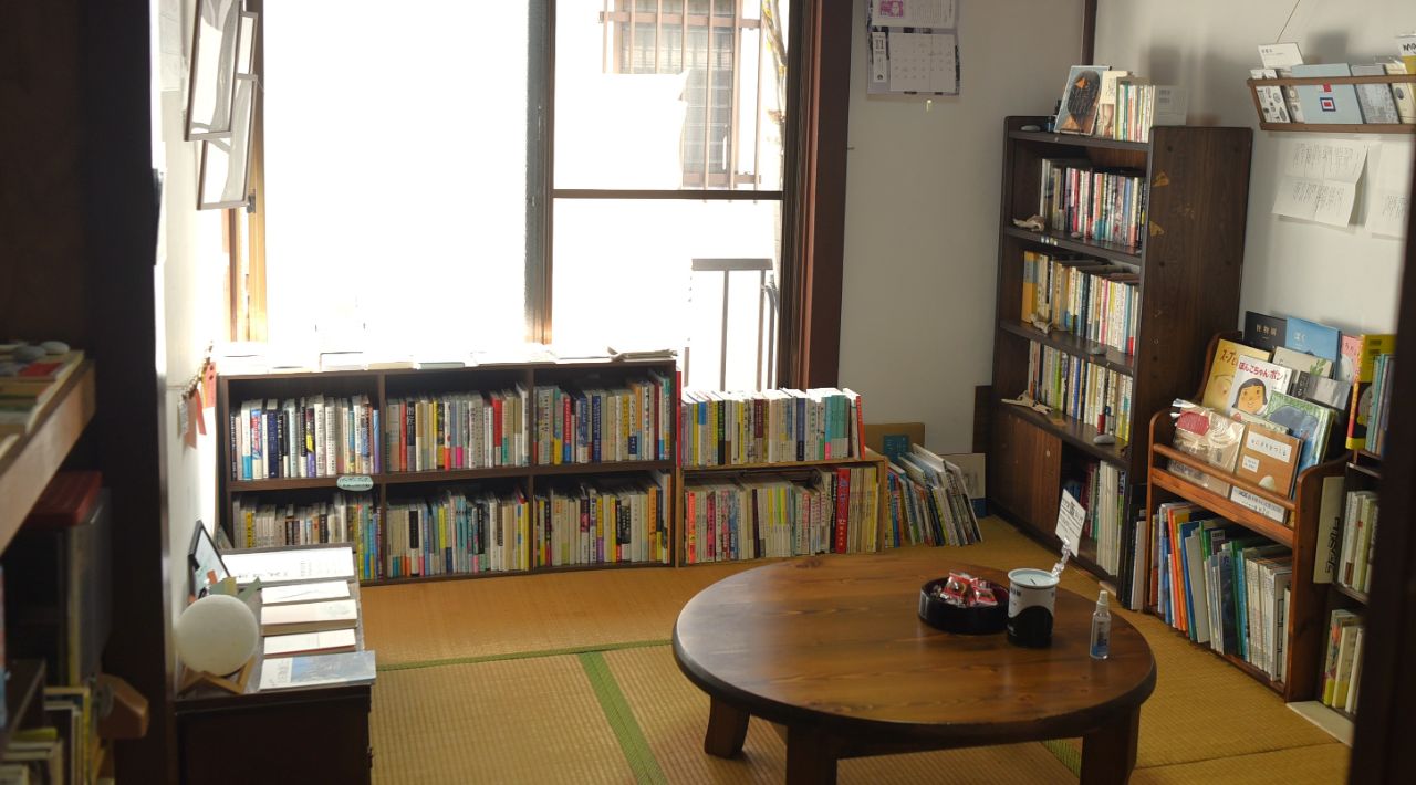 【市川市／松戸市】ごち本制度や読書会など独自の取り組みに注目！「小さな本屋 kamebooks」「ことばのある場所　 甲羅文庫」