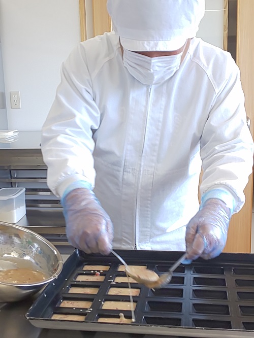 小さな焼き菓子屋おおぞらは製造工程をほぼ障害のある人が担当