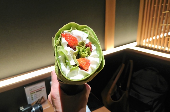 抹茶大福クレープはお店の看板メニュー