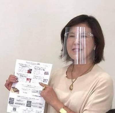講義中の神山さん