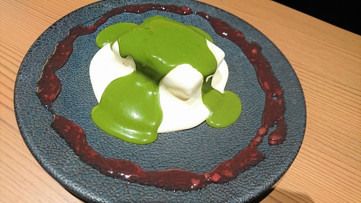 お店人気の抹茶ティラミル