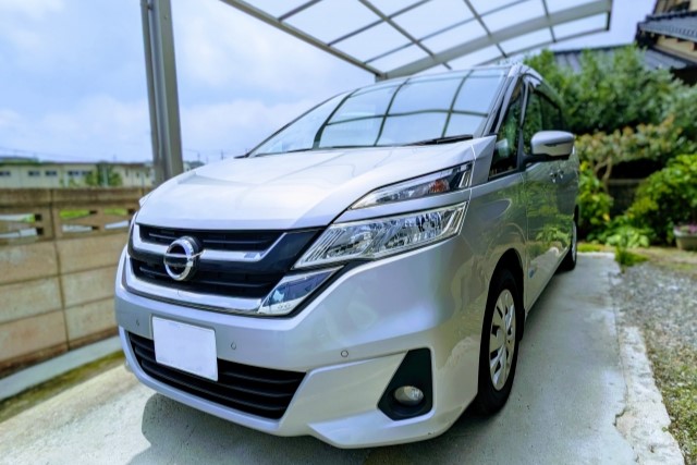まずは車の買取相場を調査