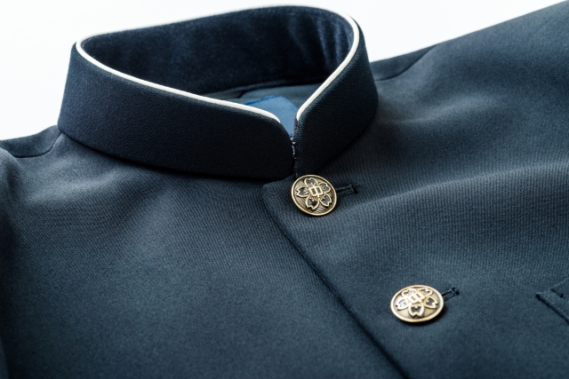 中学生の制服はいつ買う？ 採寸･購入の時期と価格、入学準備のポイントを解説