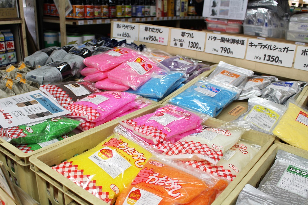 成田市場の関連食品棟にはイベントで使える食材多数あり