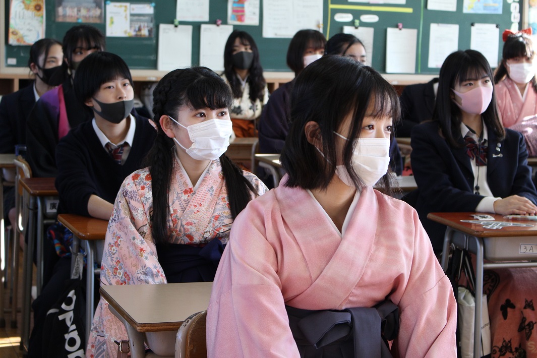 佐倉東高校着物登校日-01