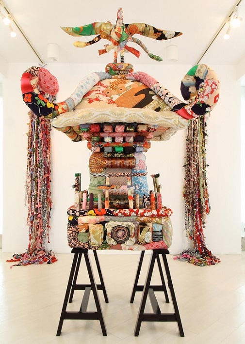 木更津市出身のアーティスト・大川友希さんの代表作品「MIKOSHI」