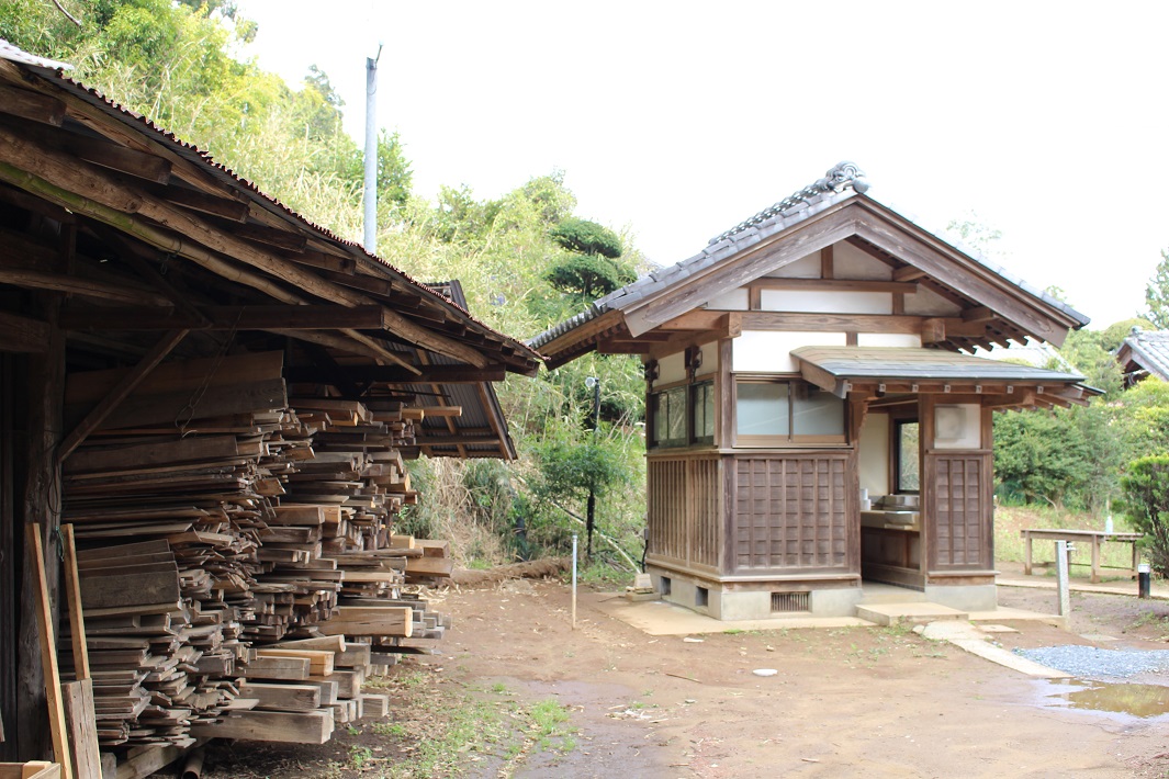 大三川邸の北側の庭