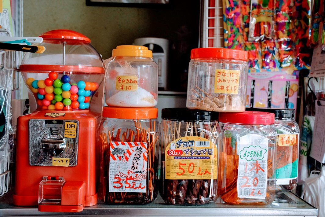 【習志野市】「駄菓子屋は原点」実籾駅近くで愛され続ける「キャンディポット」