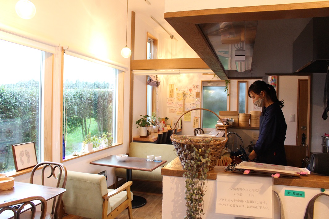 台湾スイーツカフェ 月花の店内