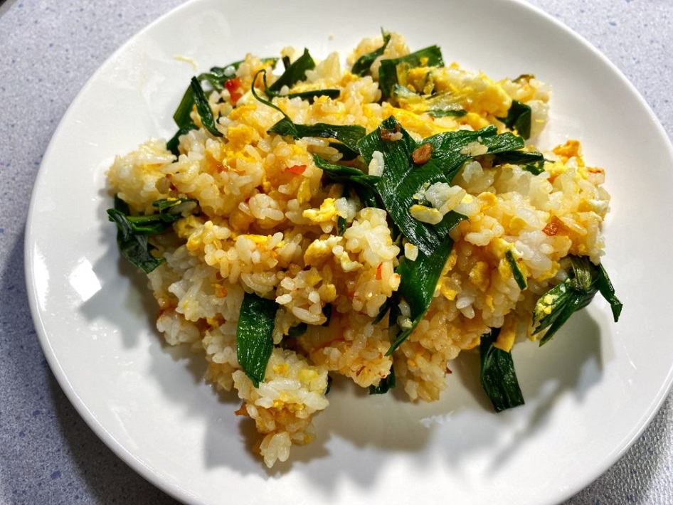 ニンニクの葉　炒飯 