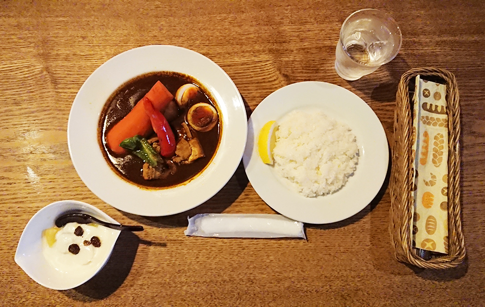 1日限定20食の本格スープカレー「いせもとcafe」