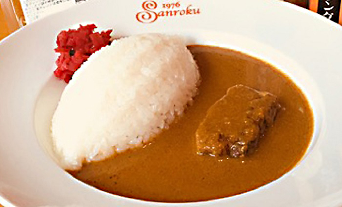 木更津に「山麓」あり。説明不要の老舗カレー店。
