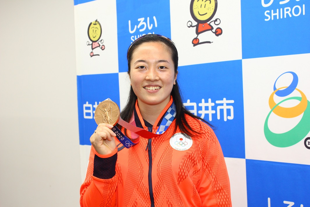 ウエイトリフティング 安藤美希子選手 白井市役所表敬訪問