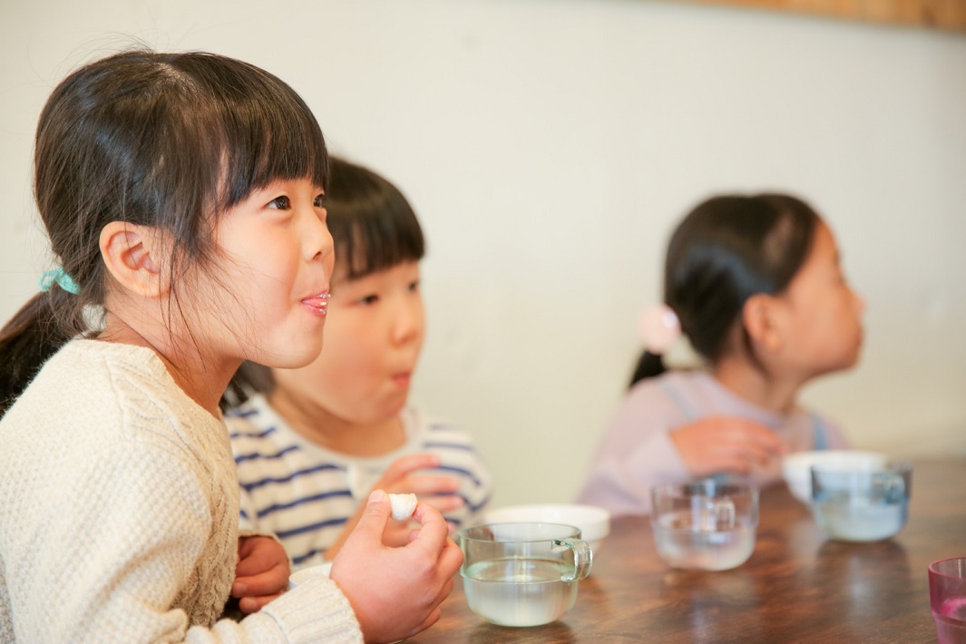 【成田市】不登校児にフリースクールの選択肢を。子どもの居場所カフェ「カザグルマ」