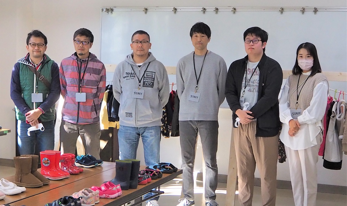 【埼玉県草加市】値段のない洋服屋、子ども服の活用と募金を一つに