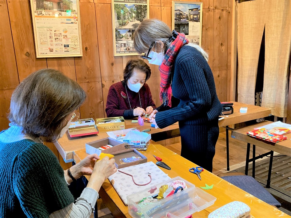 【埼玉県越谷市】吊るし雛「ちりめんじゃこ」代表 會田眞理子さん