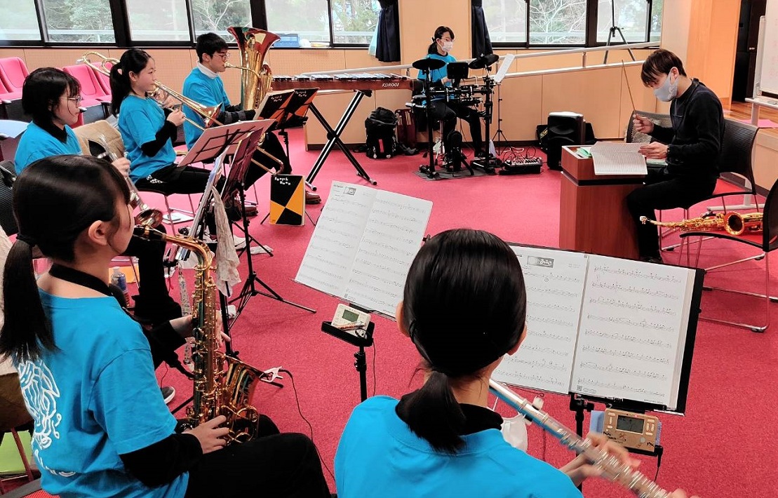 東葛学生吹奏楽団「LEGALIS」