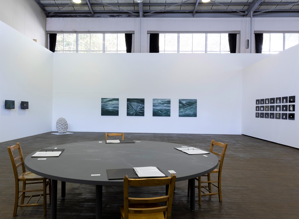 月出校舎「旅のかたち」の展示風景