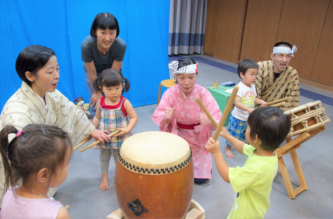 民族歌舞団荒馬座「ぴーひゃらどん」