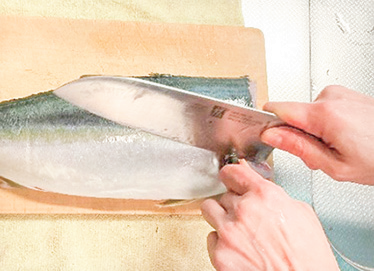 魚を自分でおろそう！イナダの三枚おろしのレシピ・作り方
