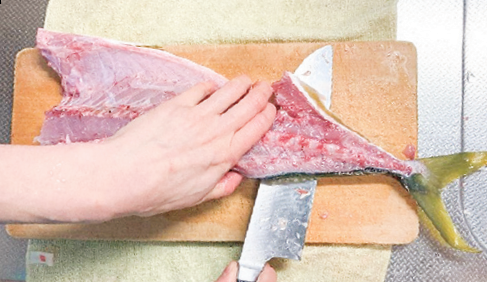 魚を自分でおろそう！イナダの三枚おろしのレシピ・作り方