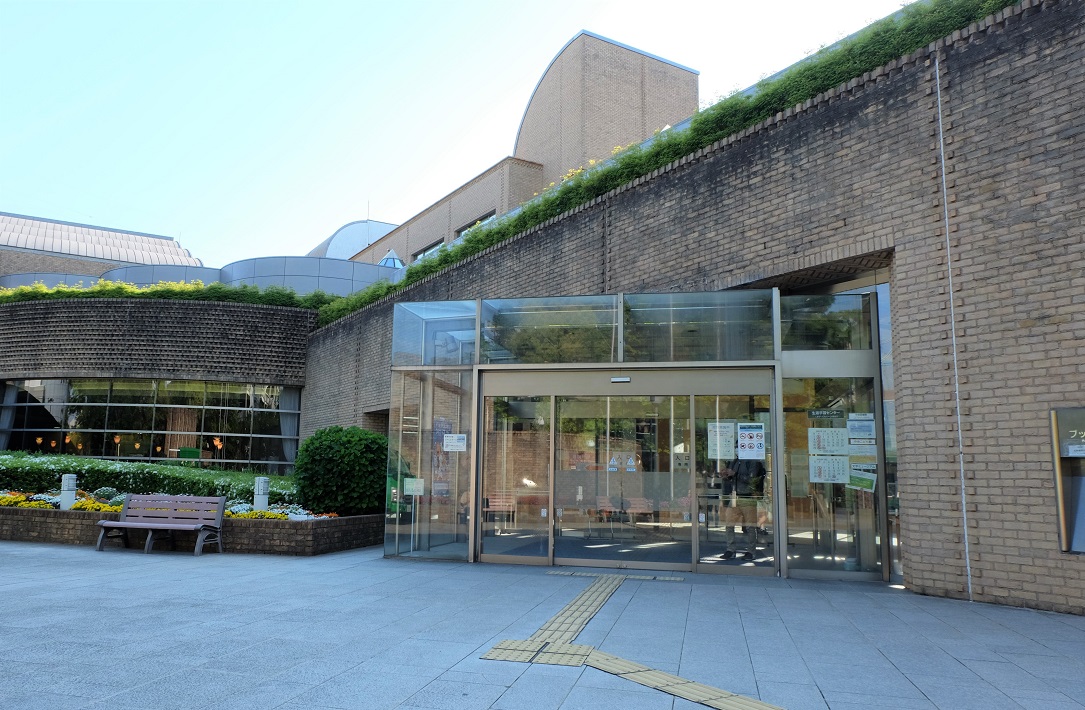 【市川市】自動車図書館「みどり号」
