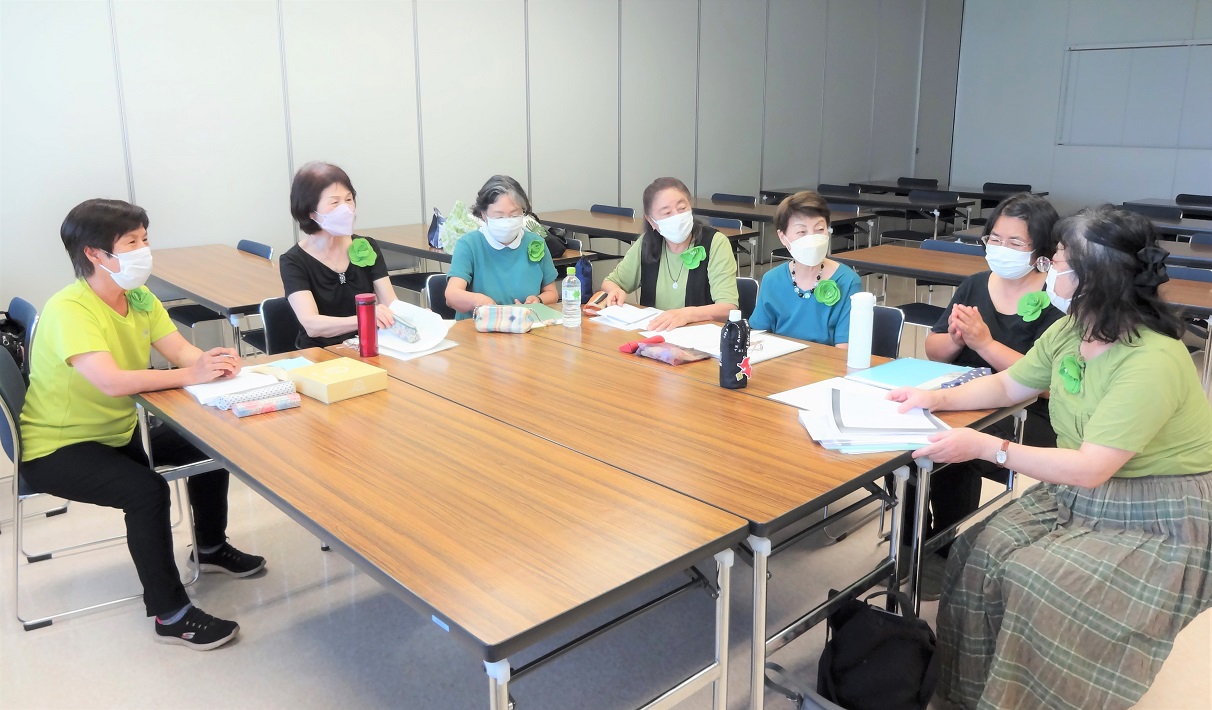 朗読の会「もえぎ」 月に一度の定例会