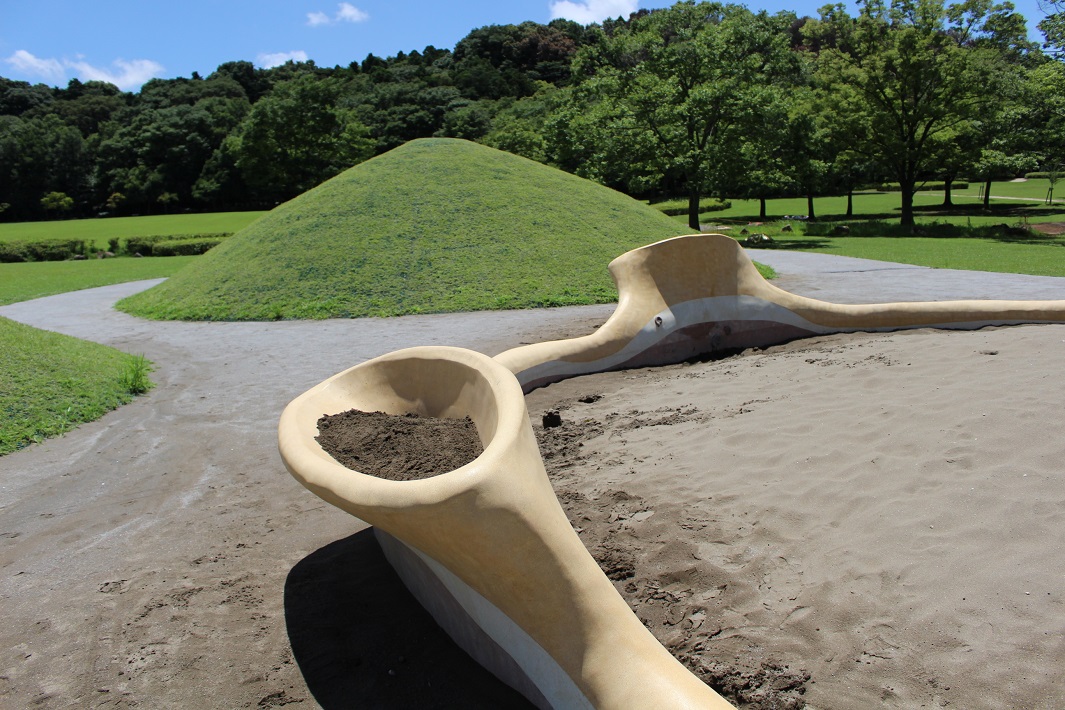 【松戸市】21世紀の森と広場「あそびのすみか」のオリジナル遊具はまるでアート！