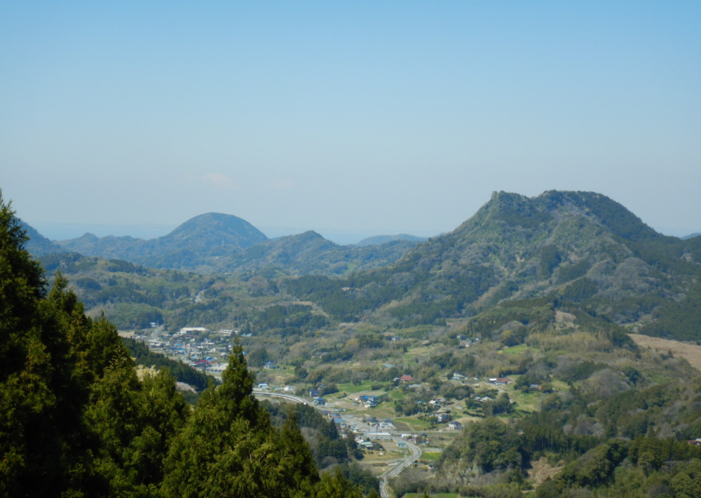 6．【南房総市】御殿山（ごてんやま）バス停からのアクセス良好！ 近隣の山と縦走も簡単