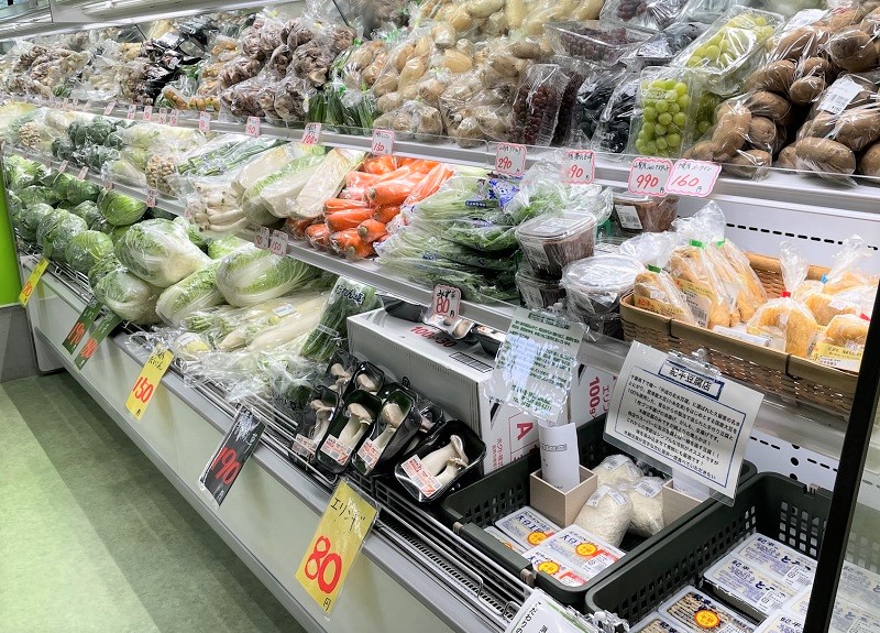 手作り豆腐や、こうじ店の手作りみそなど