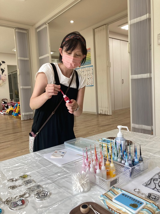 廃材をリサイクル！環境にやさしい「ディンプルアート」の魅力とは