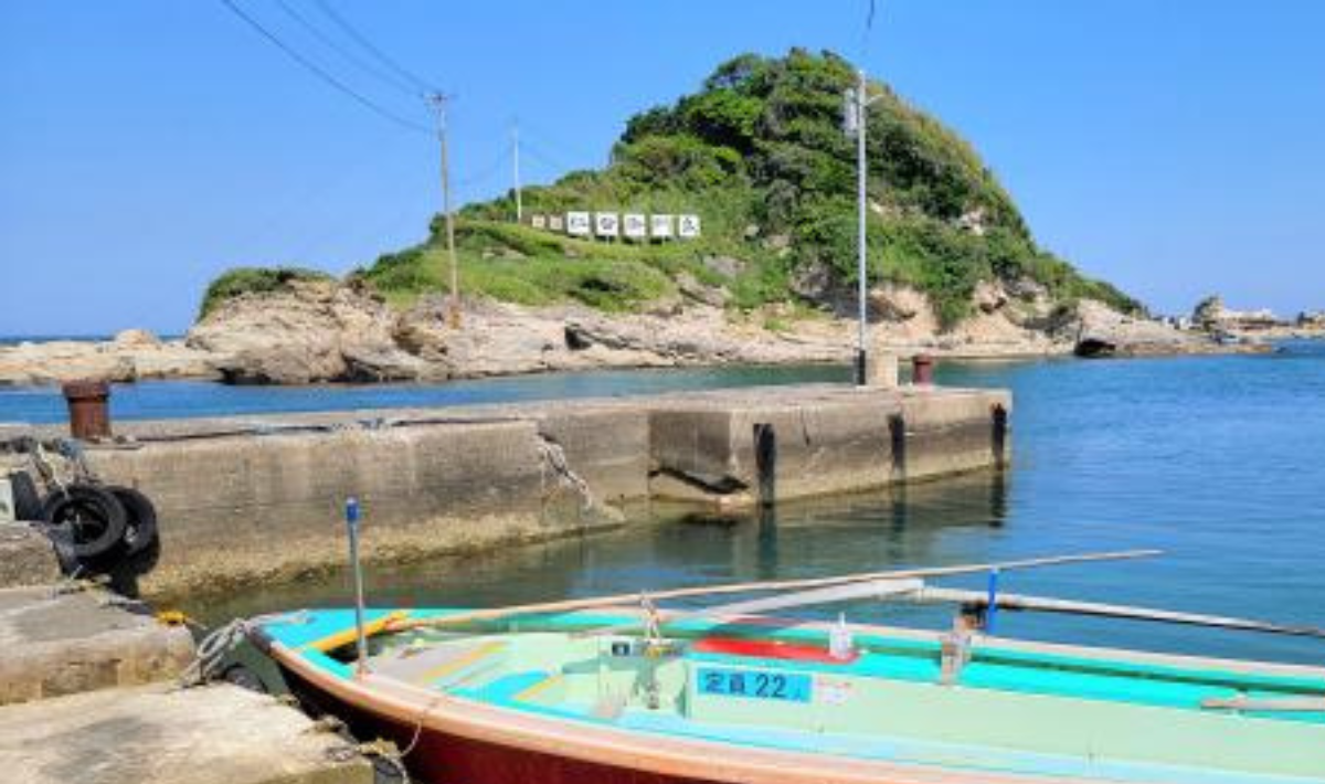 【鴨川市】仁右衛門島（にえもんじま）源頼朝と日蓮の伝説が残る千葉県最大かつ唯一の有人島 