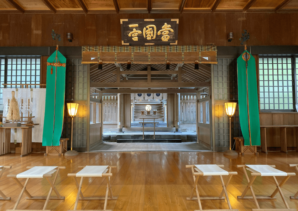 【館山市】「安房神社（あわじんじゃ）」　ツバメやメジロ、ホオジロなどの野鳥や季節の花々を楽しめる自然豊かな立地 