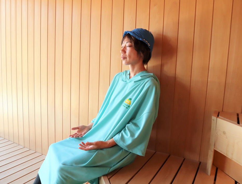 サウナガーデンでは水着か館内着を着用