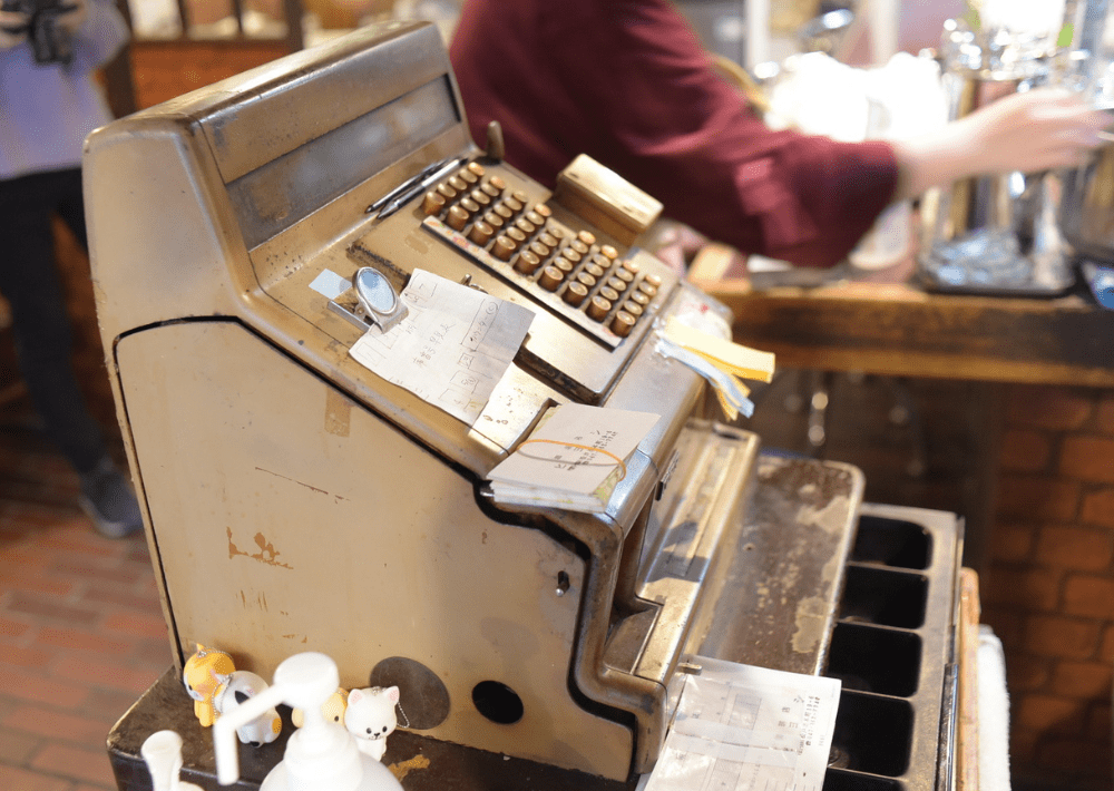 松戸駅近くの純喫茶「コーヒーヒヨシ」でマスターに聞くメニューへのこだわり