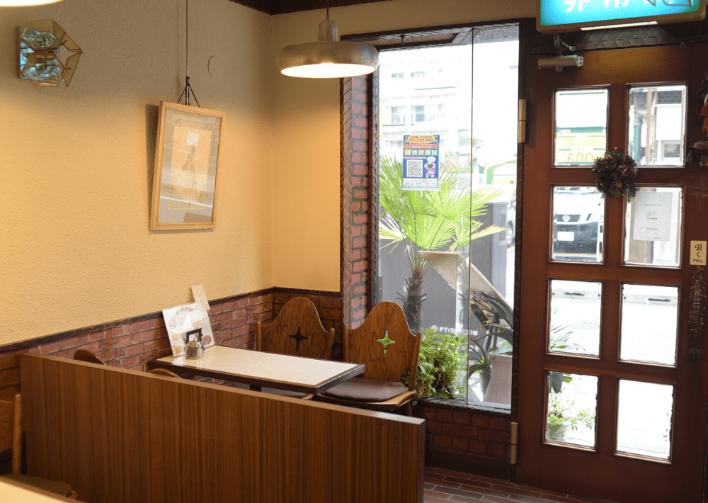 松戸駅近くの純喫茶「コーヒーヒヨシ」でマスターに聞くメニューへのこだわり