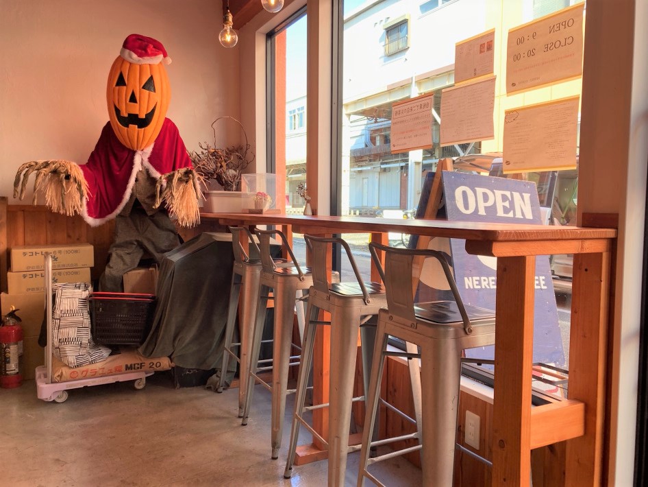 ネレイドコーヒー　カウンター席