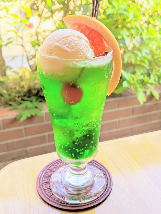 カフェテラス マウンテン クリームソーダ