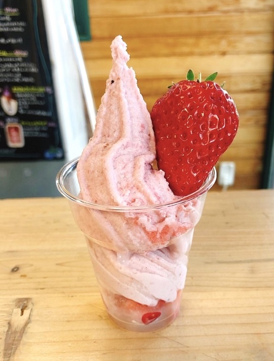 いちごソフトクリーム