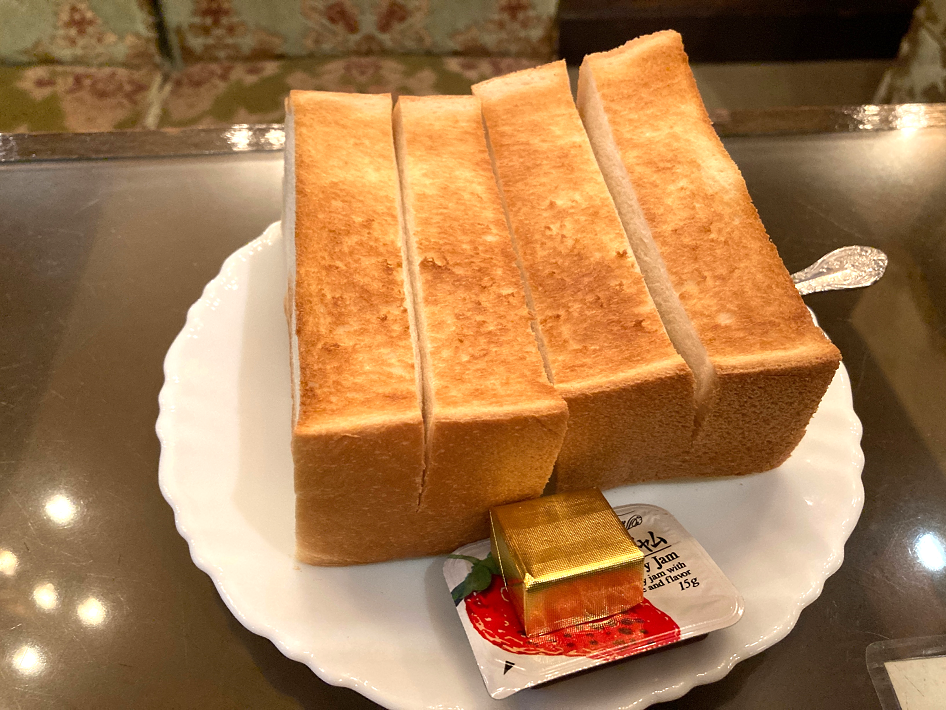 厚切りトースト