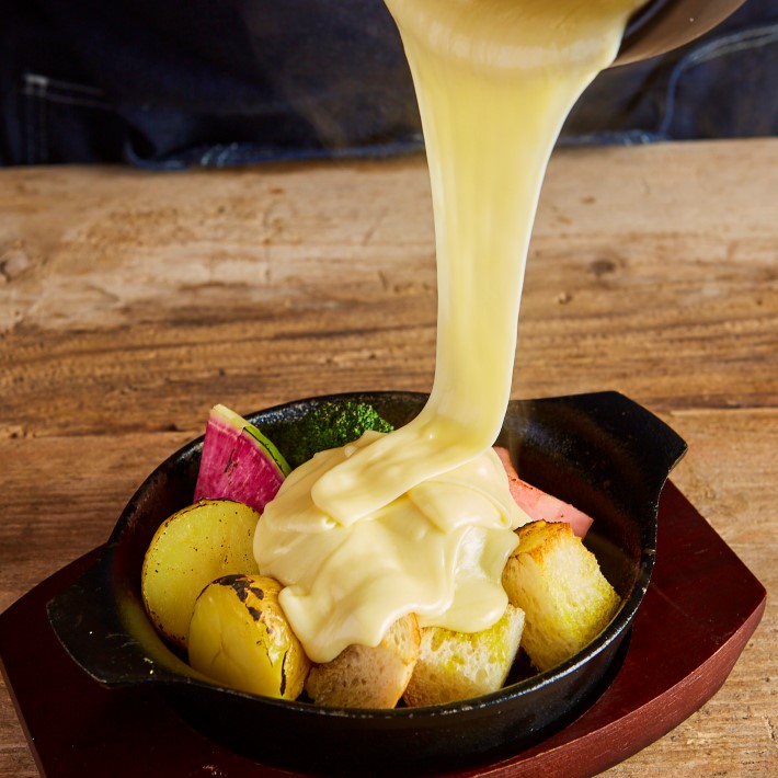 【本町】「Cheese square 船橋店」チーズ×イタリアンのコラボ! 楽しい演出を目でも楽しんで