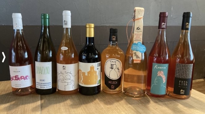 1.【本町】「グリルとワイン COCCIO 831」溶岩石でグリルした旬の食材とナチュラルワインのコラボが楽しめる