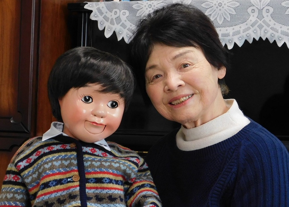 「腹話術」で被爆体験を語る小谷孝子さん。佐倉市・八千代市で動画公開