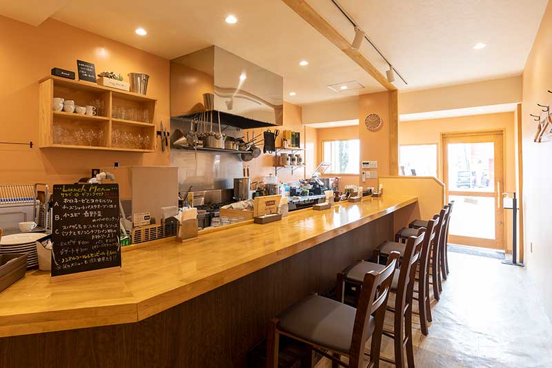 【三山】「7丁目イタリア食堂Makita」広々としたオープンキッチンがお店の主役! 気軽に立ち寄れるイタリアン