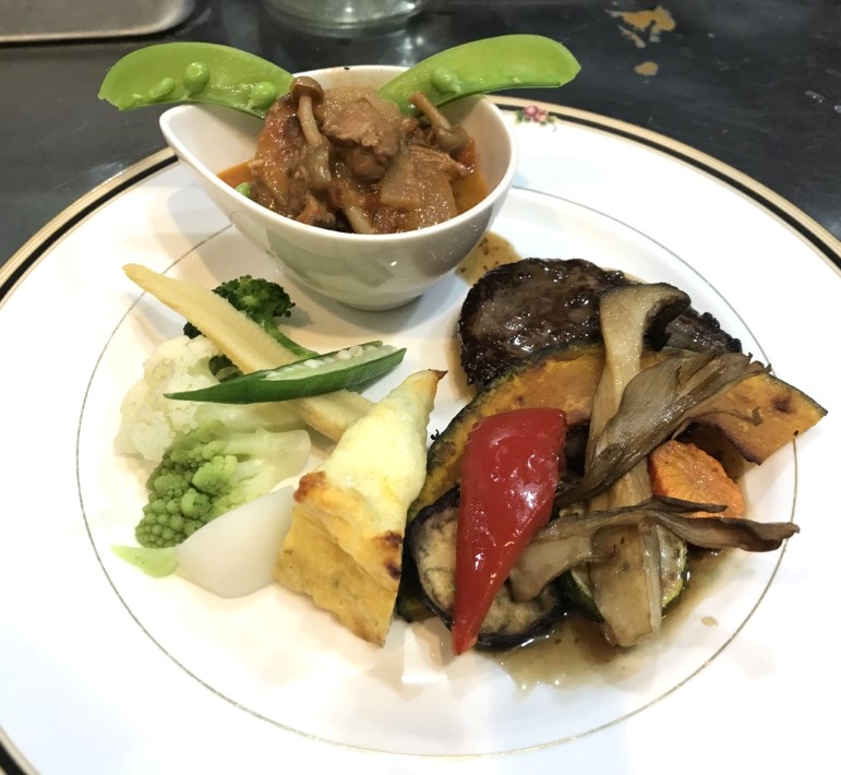 【東】「ありすの食卓 Foret de fees」野菜をたっぷり使ったおひとり様歓迎フレンチレストラン