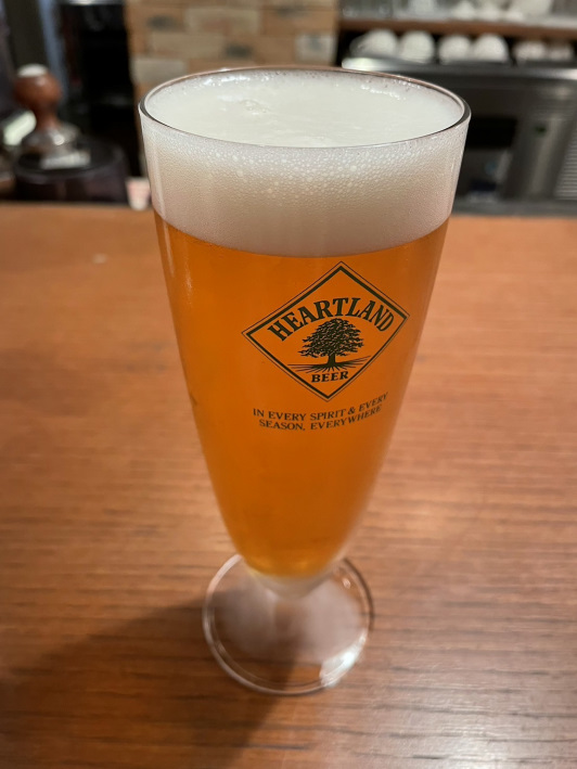 アルマドカフェ＆バーのハートランド生ビール