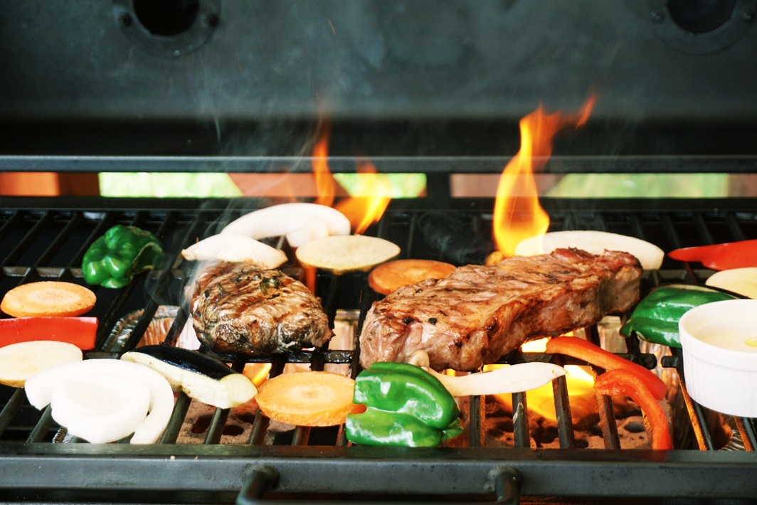 「ザ ファーム」で日帰りBBQ!アクティビティ充実、温泉あり【香取市】