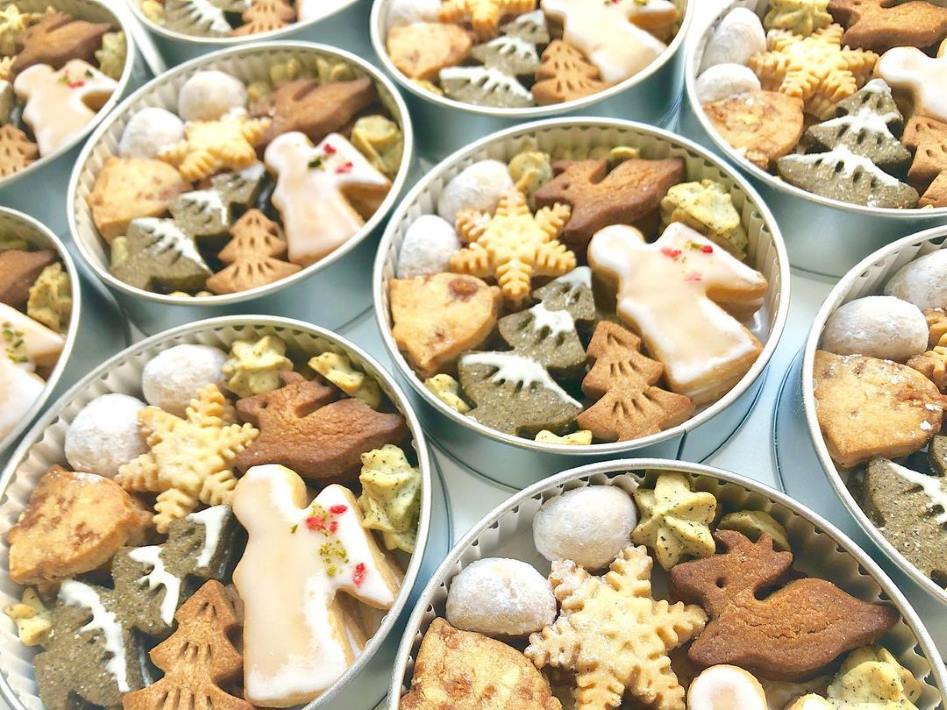 冬のクッキー缶