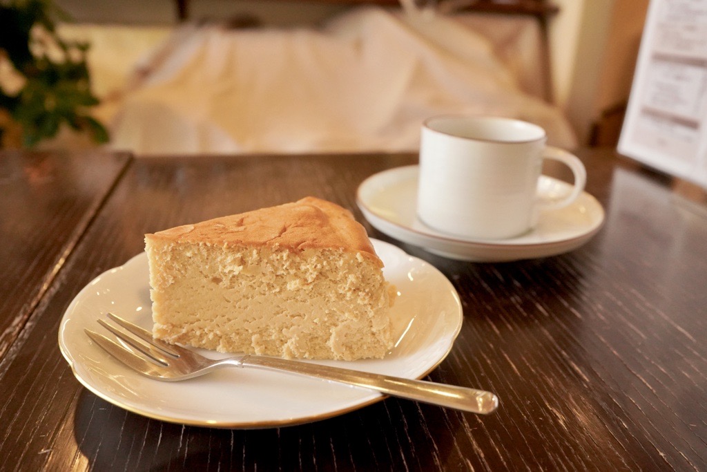 喫茶いずみのチーズケーキ